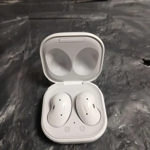 SAMSUNG WIRELESS EARBUDS WITH WHITE CHARGING CASE (AKG BRANDING) – MODEL SM-R180