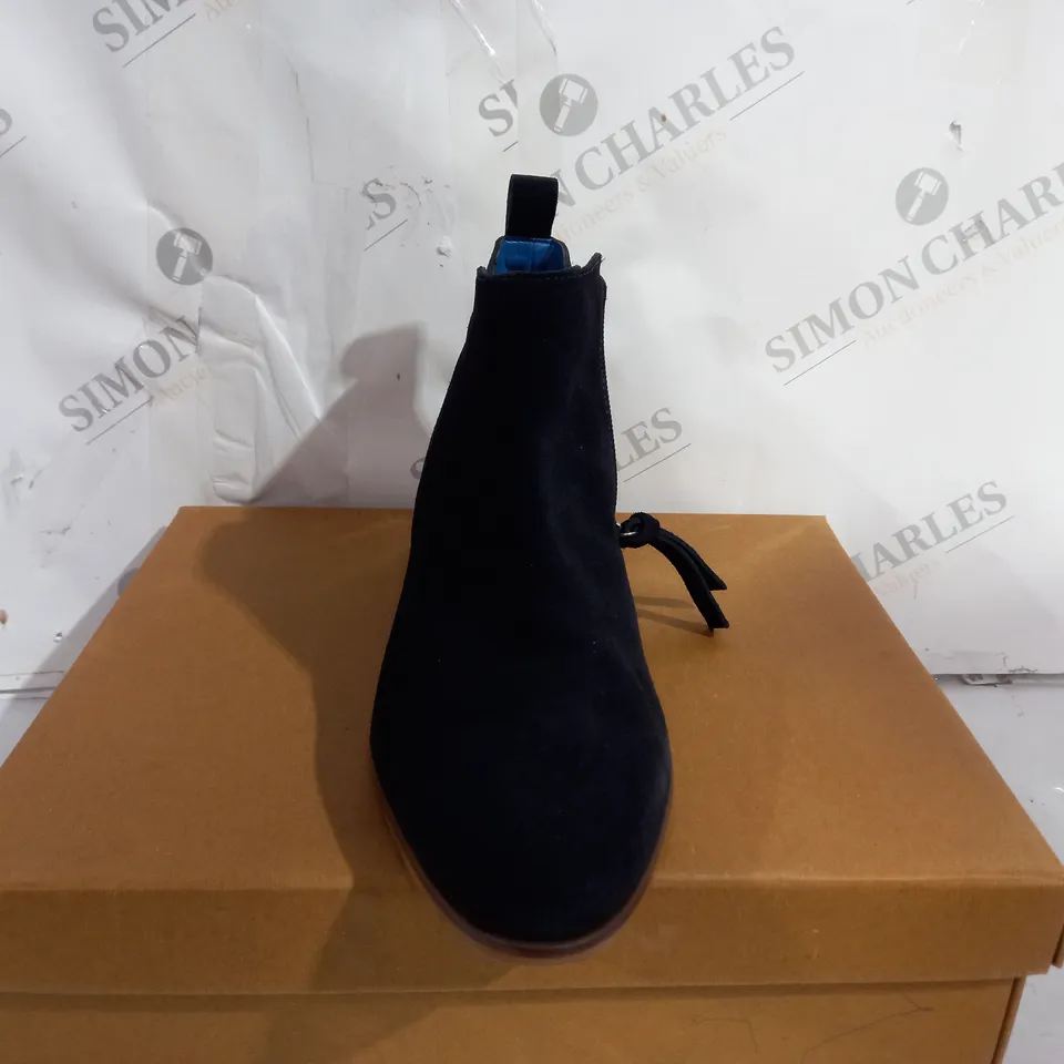 BLACK STUFF WILLOW SUEDE ANKLE BOOT SIZE 6