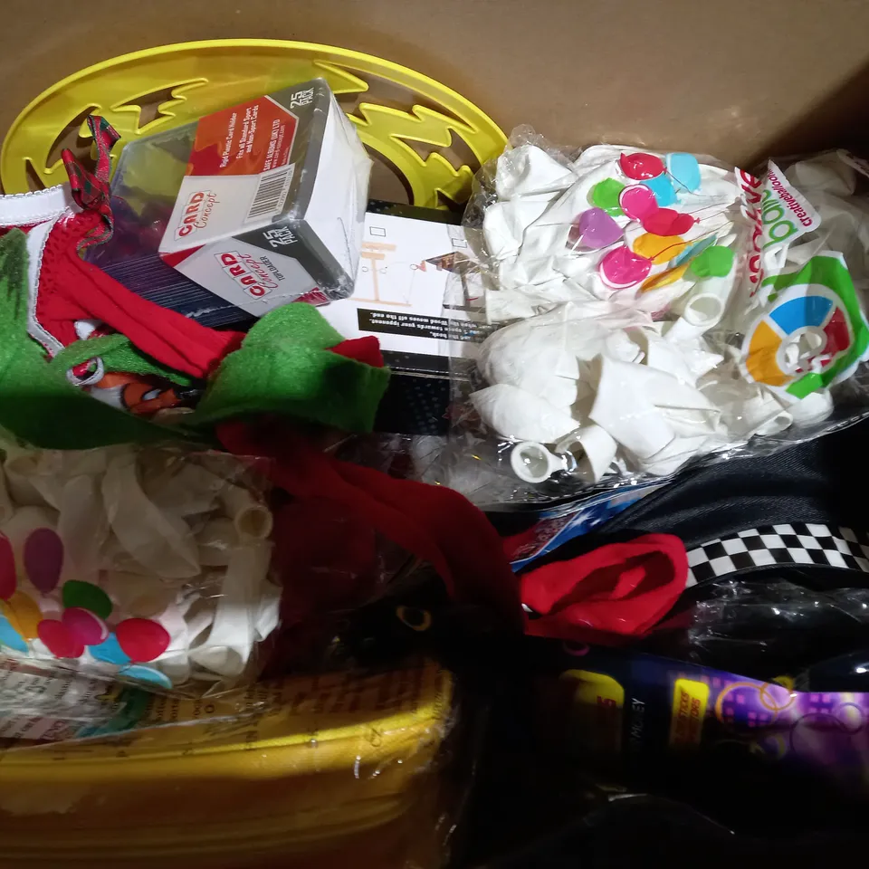 BOX OF APPROXIMATELY 15 ASSORTED TOYS AND GAMES TO INCLUDE ROCKIT WOOSHH SOUND SOOTHER, LITTLE MONSTERS FELT TIP PENS, TY BEANIE BOOS PLUSH