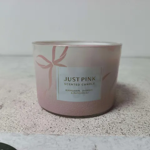 JUST PINK SCENTED CANDLE – MANDARIN, JASMINE & PATCHOULI