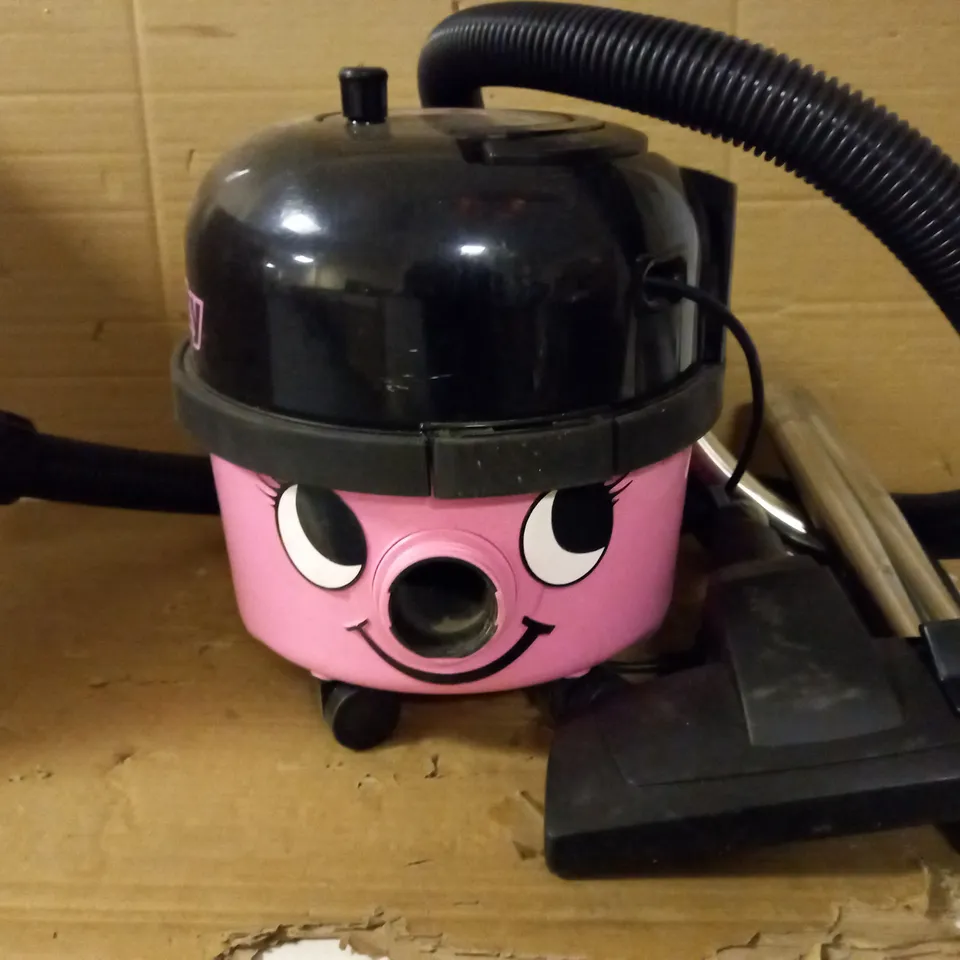 HENRY HETTY VACUUM