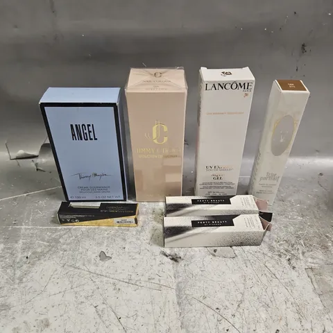 LOT OF 6 ASSORTED COSMETIC PRODUCTS TO INCLUDE - KAT VON D LIQUID TO POWDER FOUNDATION - LANCOME UV EXPERT YOUTH SHIELD AQUA GEL - THIERRY MUGLER NGEL HAND CREAM - ETC