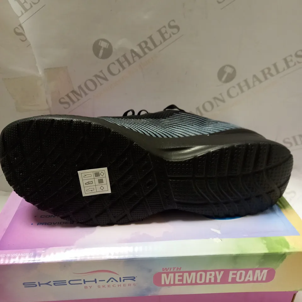 SKECHERS BLACK TEXTILE TRAINERS - SIZE 5