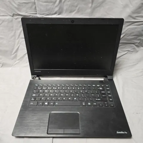TOSHIBA SATELLITE PRO R40-C LAPTOP 