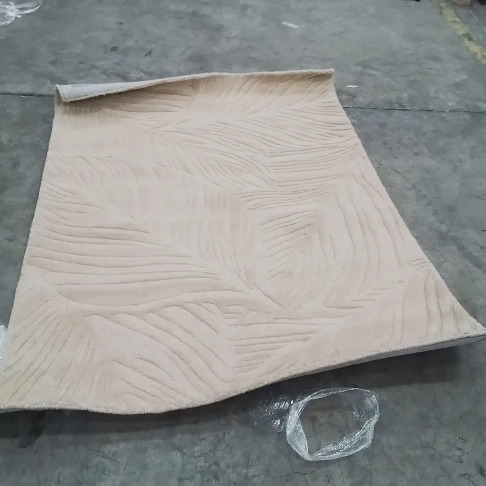 QUALITY DESIGNER AREA RUG - APPROXIMATELY 170X130CM