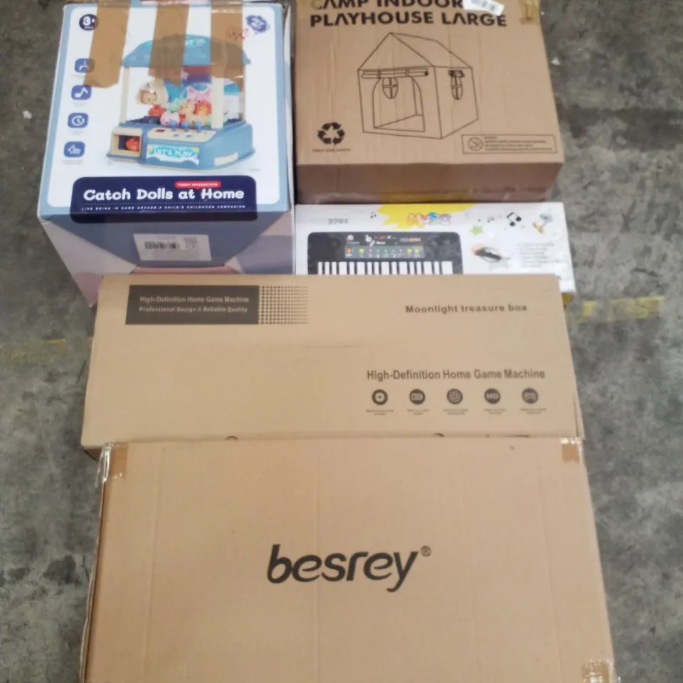 PALLET CONTAINING ASSORTED PRODUCTS INCLUDING CAMP INDOOR PLAYHOUSE, CATCH DOLLS AT HOME, 37 KEY ELECTRONIC KEYBOARD, MOONLIGHT TREASURE BOX & BESREY KIDS SCOOTER