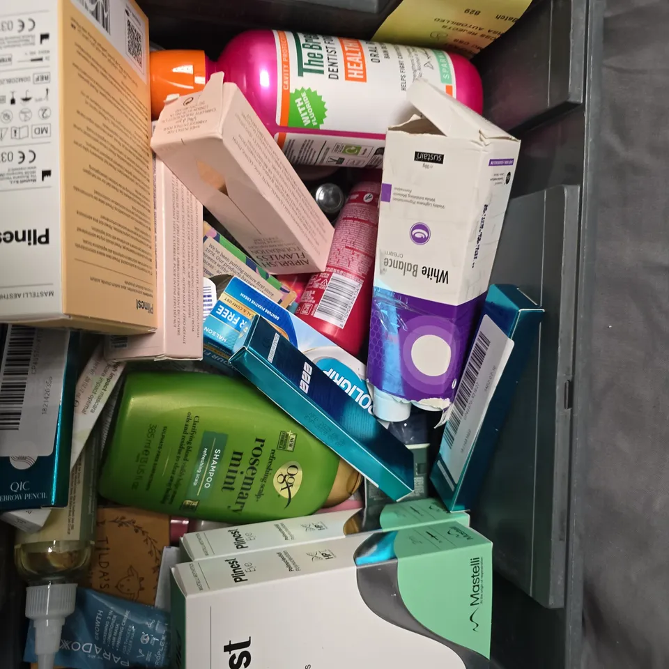 ASSORTED HEALTH & BEAUTY ITEMS – SKINCARE, DENTAL CARE & COSMETICS (MIXED LOT)