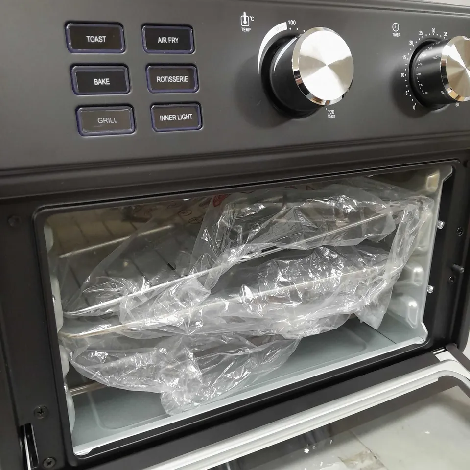BOXED COOK'S ESSENTIAL 21-LITRE AIRFRYER OVEN IN BLACK
