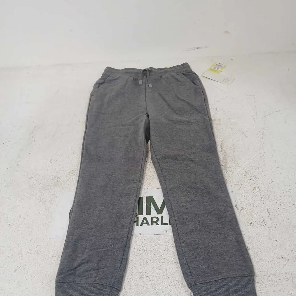 BOX OF APPROXIMATELY 20 ASSORTED CLOTHING ITEMS TO INCLUDE: ALL IN MOTION JOGGERS 