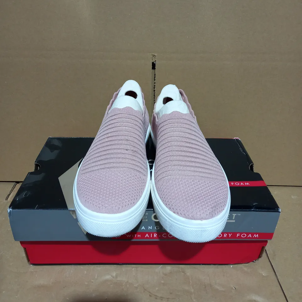 SKECHERS BRONZE BLUSH TRAINER SIZE 5