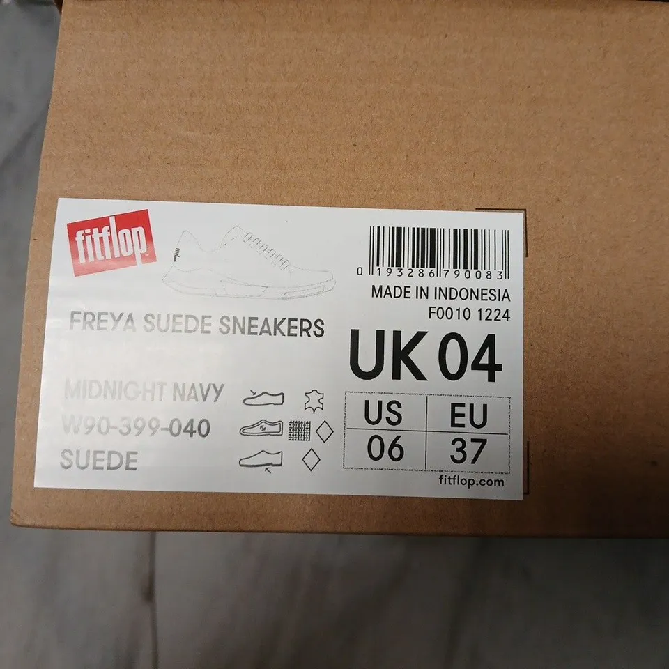 BOXED FITFLOP FREYA SUEDE SNEAKERS – MIDNIGHT NAVY, UK 4 (EU 37)