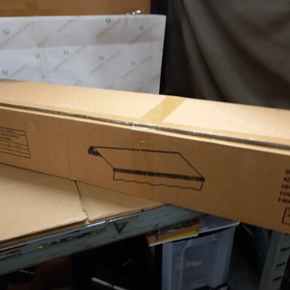 BOXED AWNING IN MULTISTRIPE - 1PCS/CTN / COLLECTION ONLY