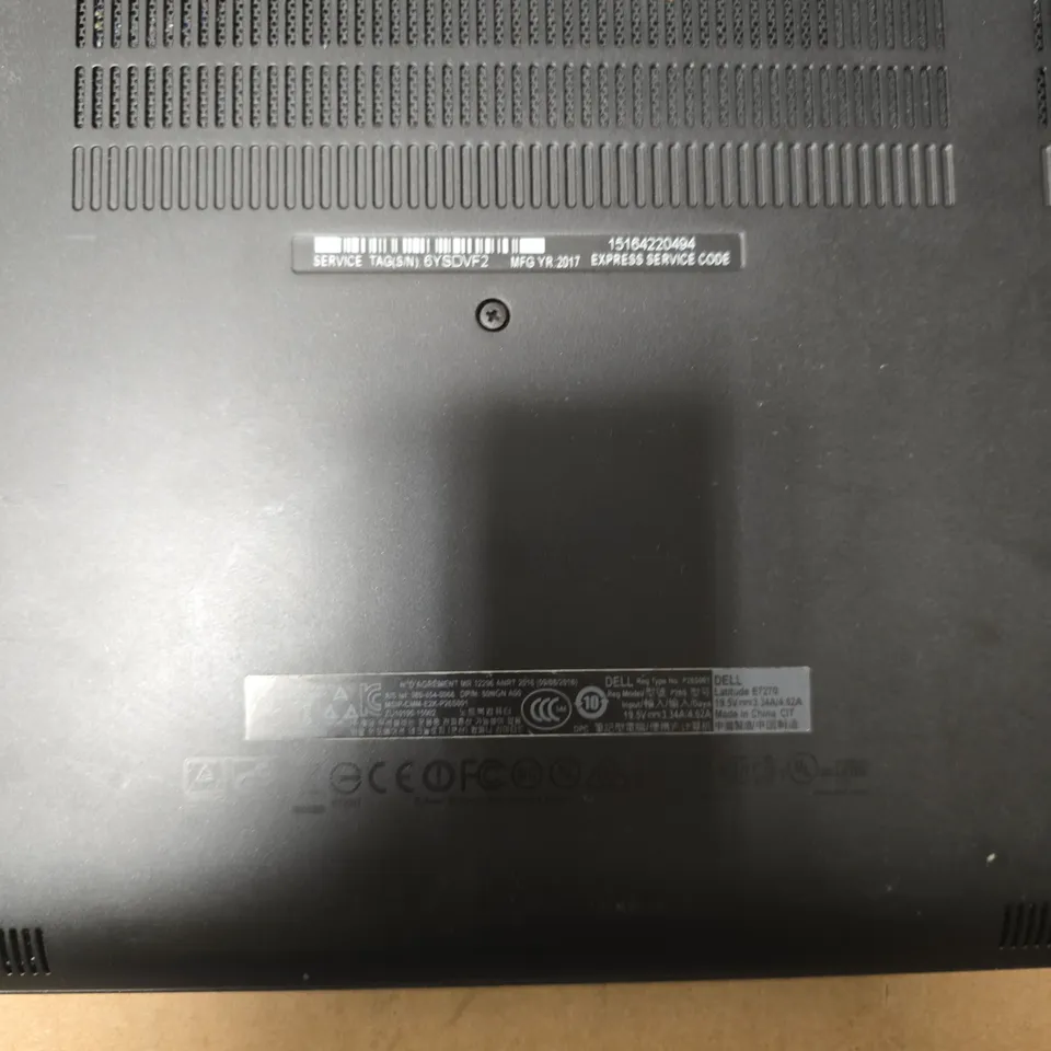 DELL LATITUDE E7270 LAPTOP – 12.5-INCH DISPLAY, I5-6300U, 4GB RAM, NO STORAGE (SIM)