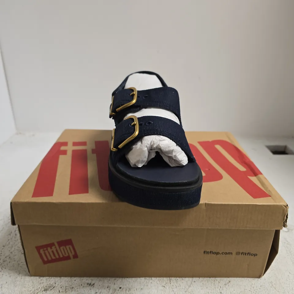 FITFLOP GEN FF MAX BUCKLE DENIM BACK-STRAP SANDALS – DARK DENIM, UK6