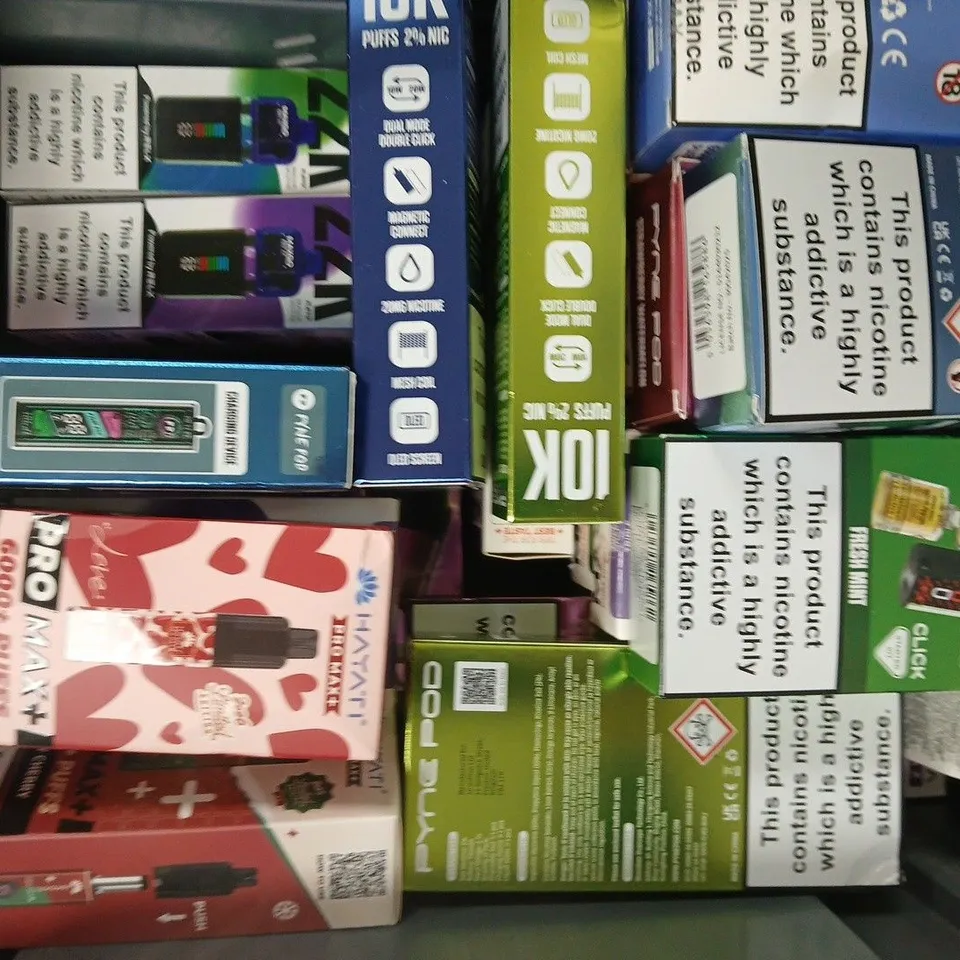 APPROXIAMTELY 15 ASSORTED VAPING PRODUCTS TO INCLUDE HAYATI, PYNE POD, ETC - COLLECTION ONLY