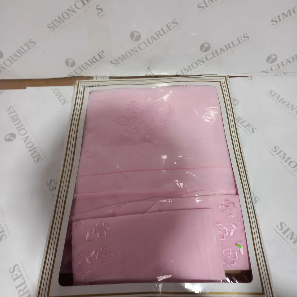 DOUBLE BED PINK SET - 2 FLAT SHEETS AND 2 PILLOWCASES