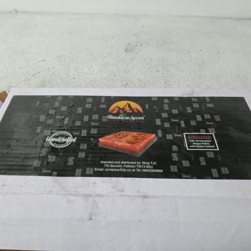HIMALAYAN SECRET HANDCRAFTED SALT RECTANGLE PLATE WITH METAL HOLDER – BOXED