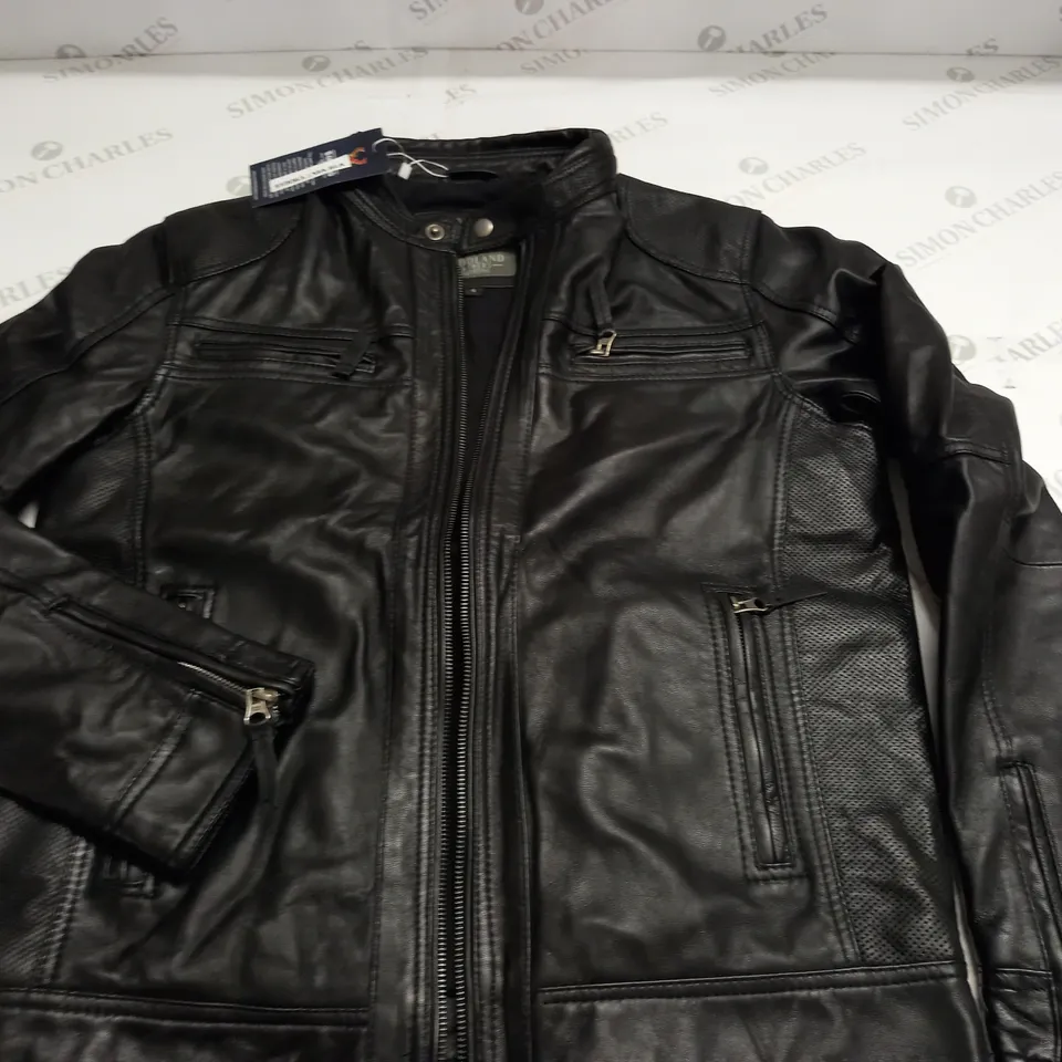 WOODLAND LEATHERS BLACK ZIP THROUGH JACKET - S