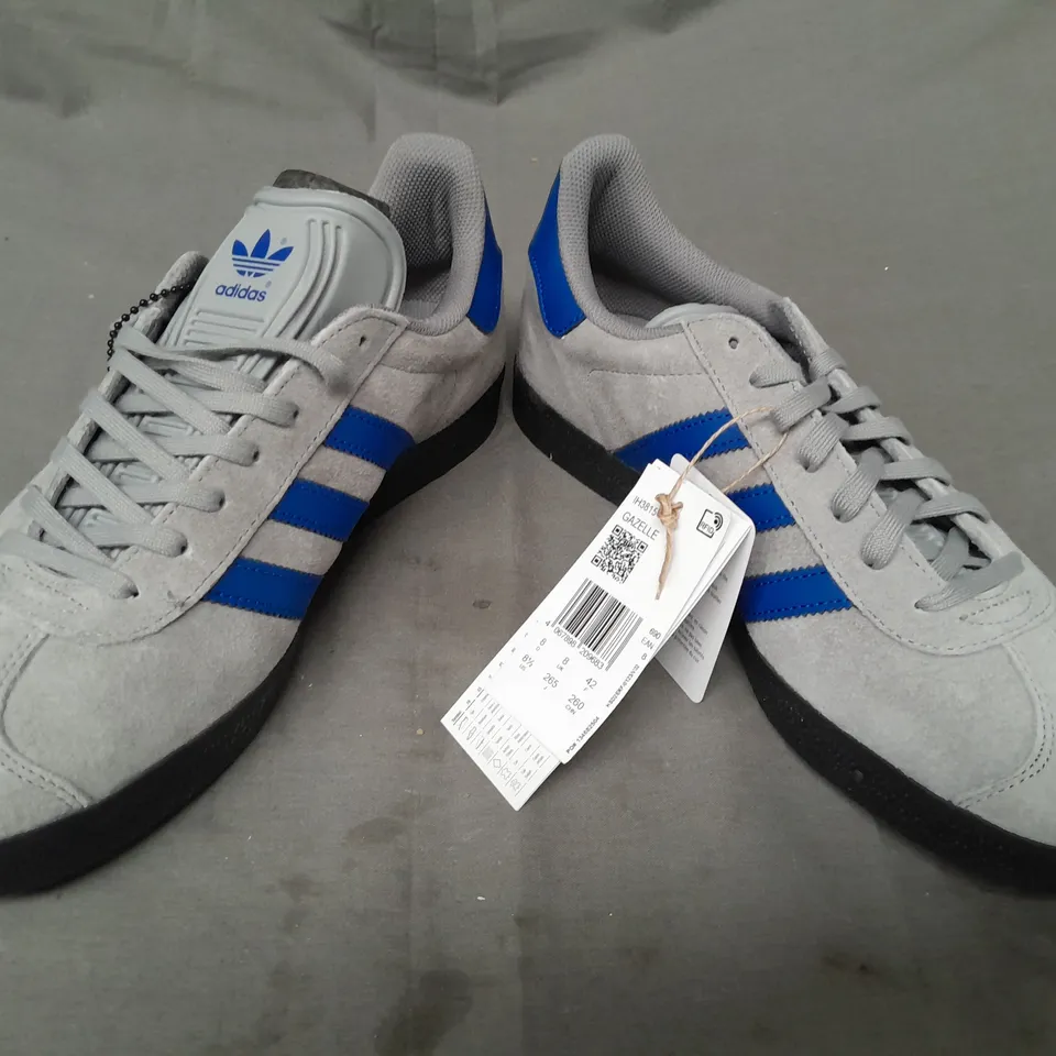 BOXED PAIR OF ADIDAS GAZELLE SHOES IN GREY/BLUE UK SIZE 8