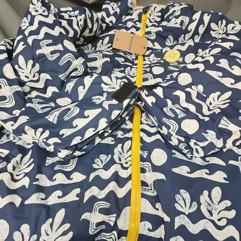 BRAKEBURN NAVY PRINT COAT WITH SHERPA LINING – SIZE L/XL