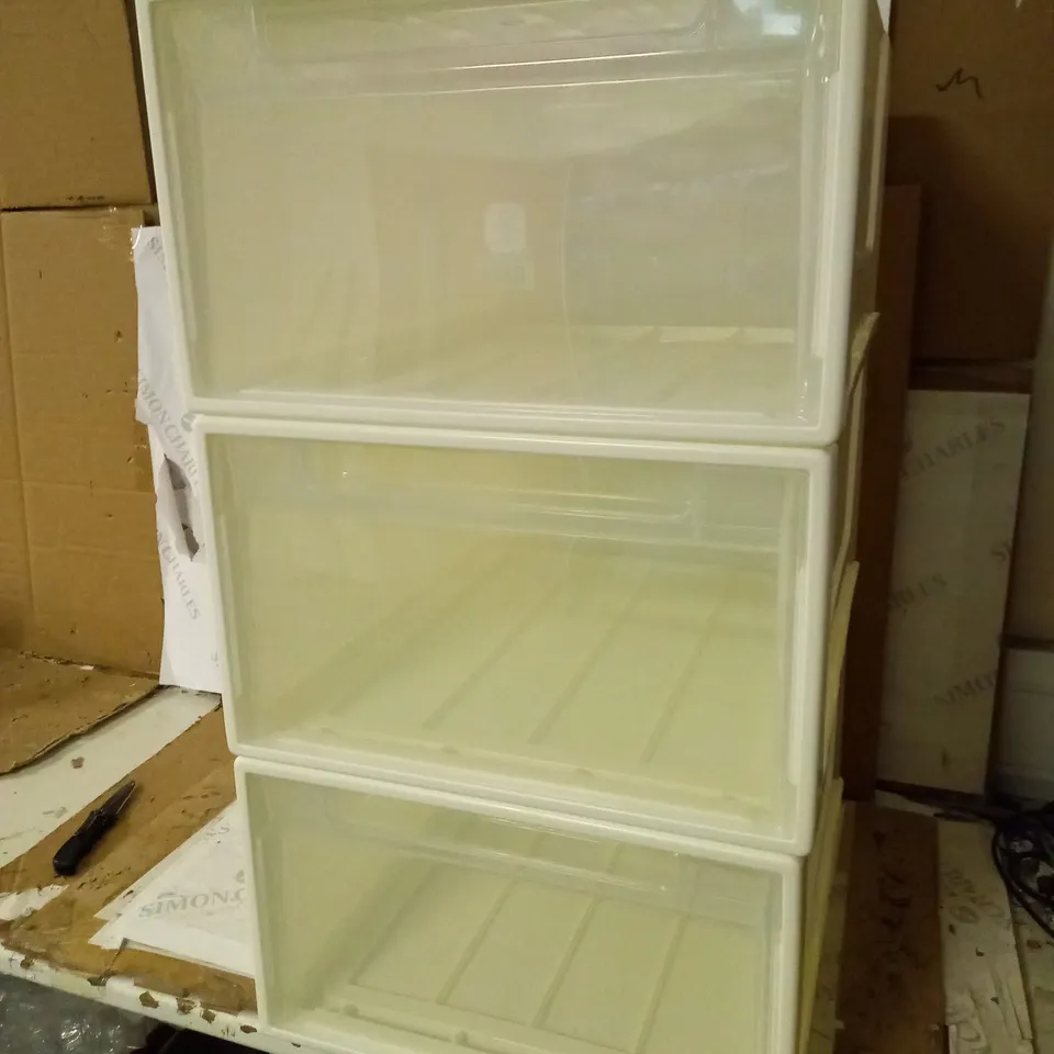 CETOMO PLASTIC STACKABLE STORAGE DRAWERS, CLEAR WHITE [50L EACH DRAWER]