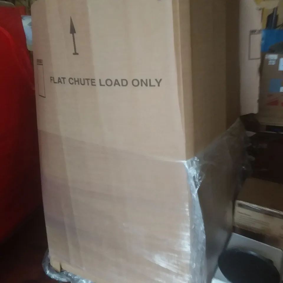 PALLET OF ASSORTED ITEMS INCLUDING SUITCASE TURNTABLE, ELLIPTICAL PEDAL EXERCISER, SCOOTER