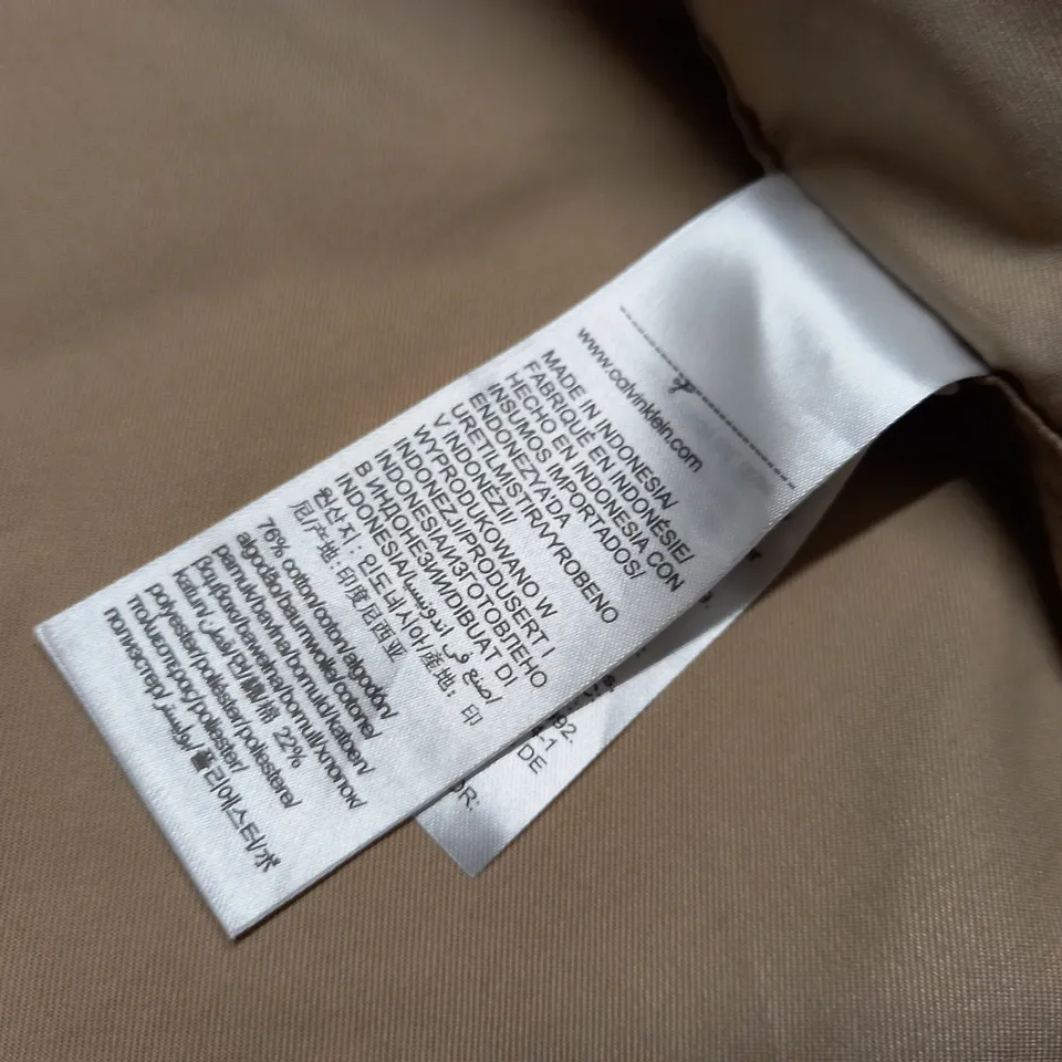 CALVIN KLEIN REGULAR FIT BUTTON FRONT SHIRT - M