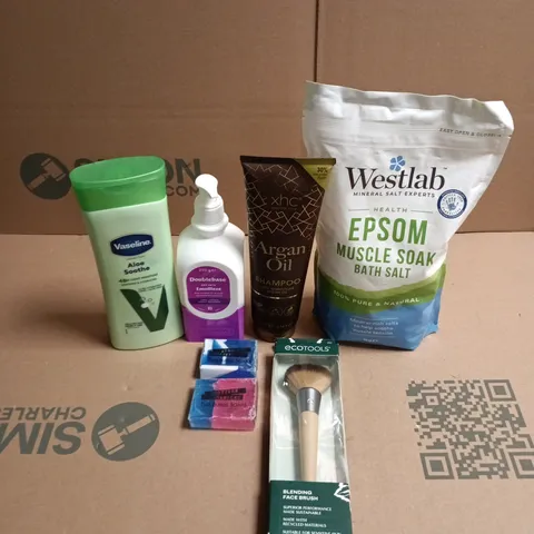 APPROXIMATEY 20 ASSORTED HEALTH AND BEAUTY PRODUCTS TO INCLUDE - VASELINE ALOE SOOTH BODY LOTION - WESTLAB EPSOM MUSCLE SOAK BATH SALTS AND DOUBLEBASE EMOLLIENT