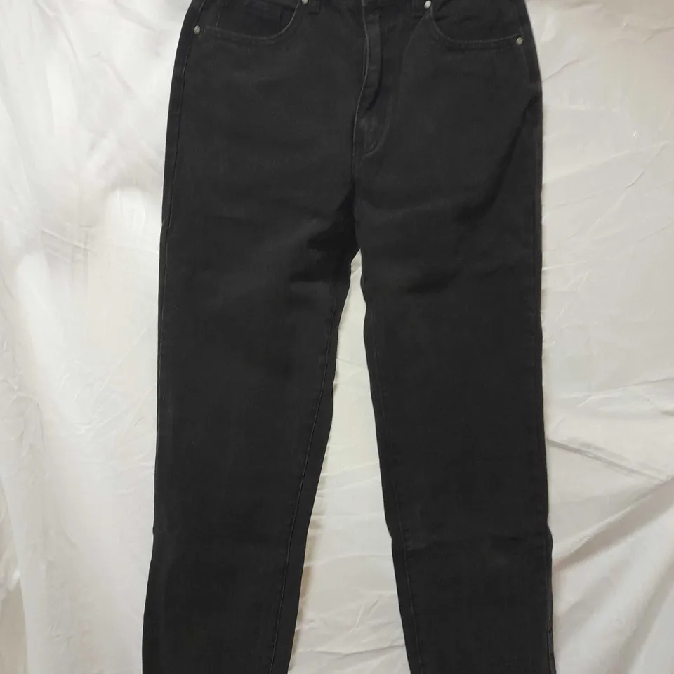 APPROX 16 BRAND NEW COTTON;ON BAGGY STRAIGHT JEAN, MIDNIGHT BLACK, SIZE 6