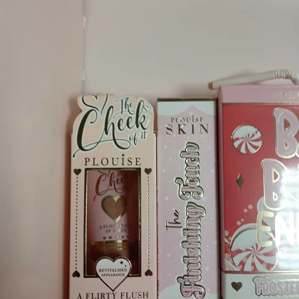 PLOUISE MAKE-UP SET: THE CHEEK OF IT BRONZER, BODY GLOW, SANTA PLEASE STOP HERE BRUSH SET & BAD BITCH ENERGY LIP OIL