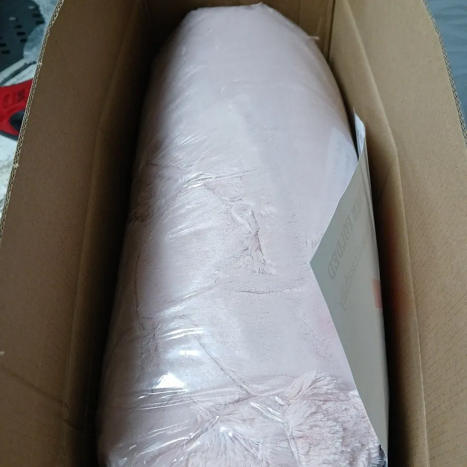 COZEE HOME FAMILY SIZED FAUX FUR & VELVETSOFT HEATEDTHROW W/ 9 HEAT SETTINGS IN PINK