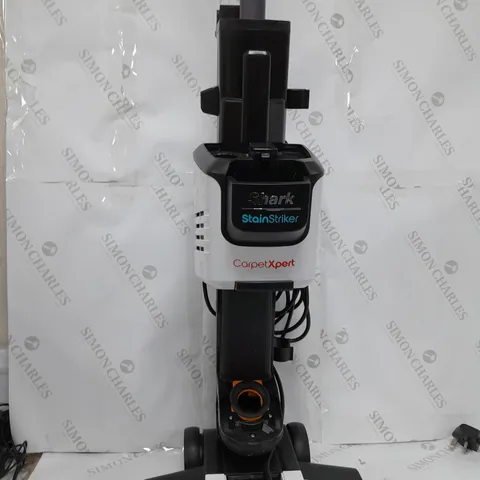 SHARK CARPET XPERT DEEP CARPET CLEANER & BUILT IN STAIN STRIKER EX200UK - COLLECTION ONLY