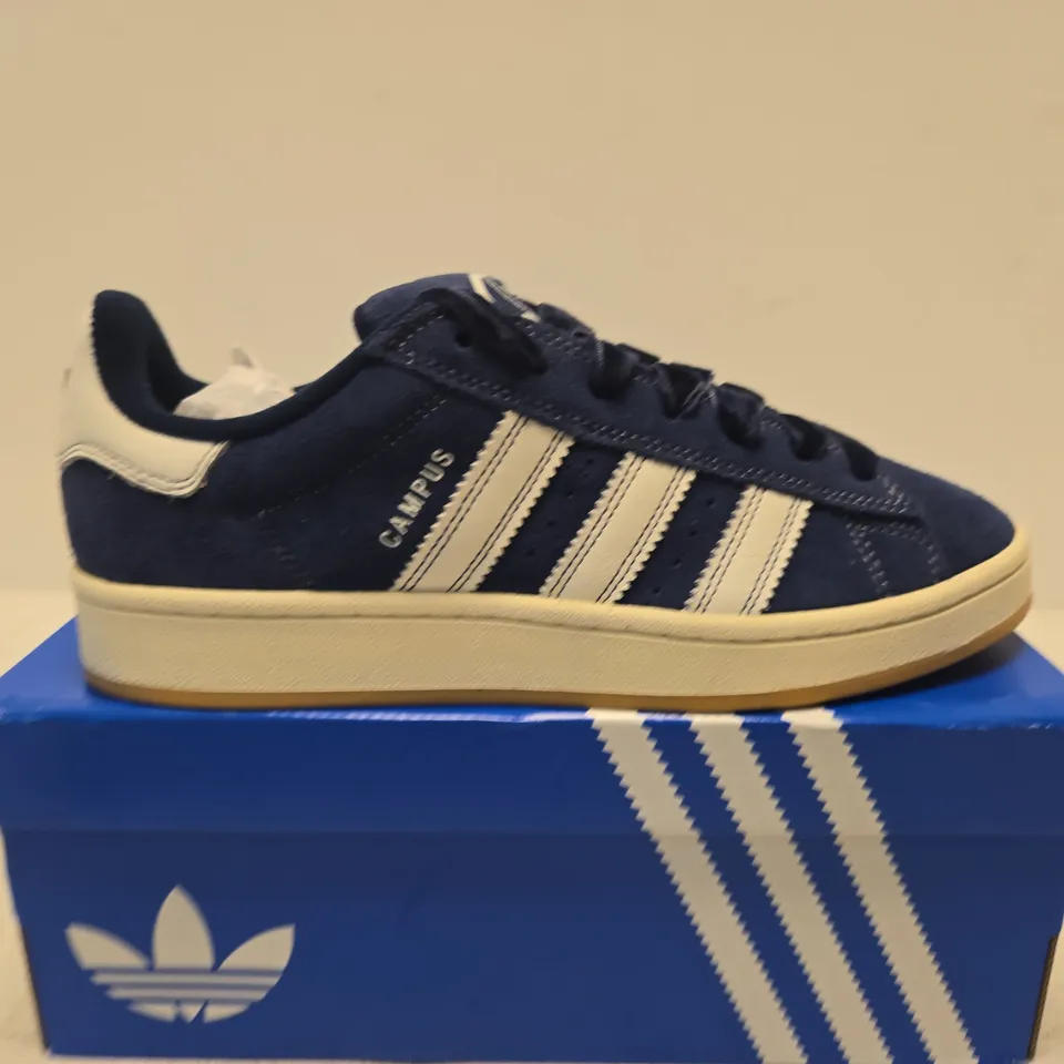 BOXED PAIR OF WOMENS ADIDAS CAMPUS 00'S TRAINERS - UK SIZE 8