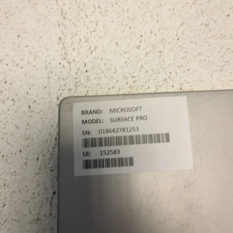 MICROSOFT SURFACE PRO TABLET – SILVER