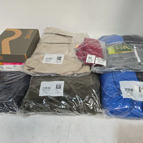 LOT OF APPROXIMATELY 7 ASSORTED BRAND NEW REGATTA AND DARE2BE CLOTHING ITEMS