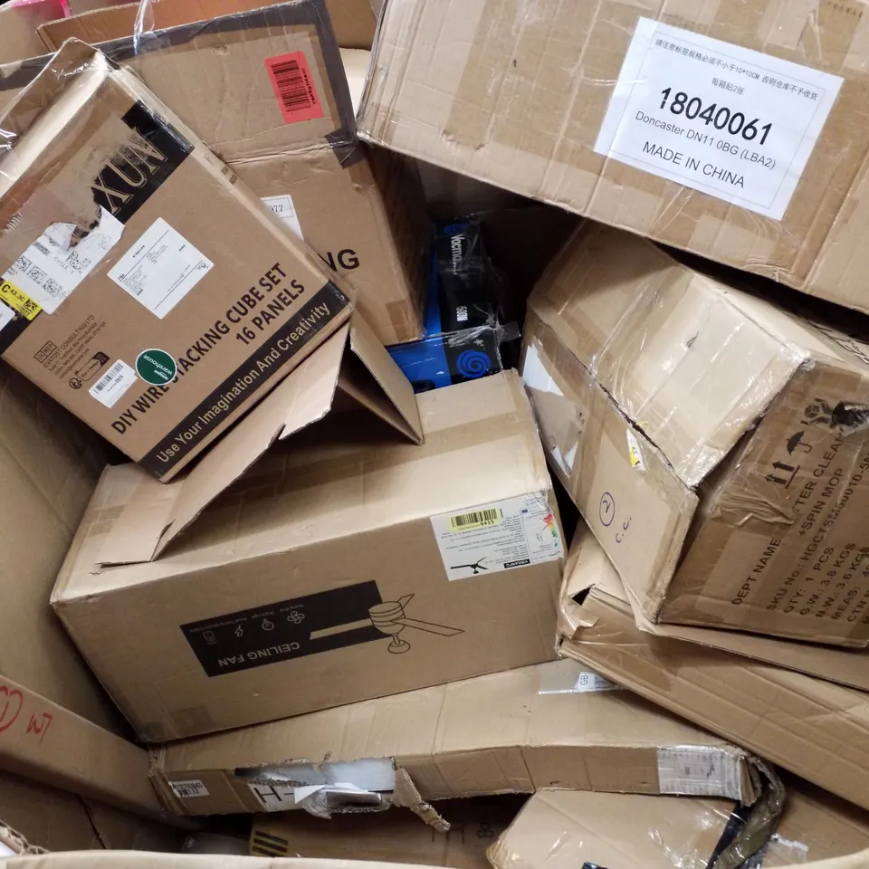 PALLET OF ASSORTED PRODUCTS INCLUDING SLEEPING BAG, AIR COOLER, SMART TOWER FAN 2, AIR FRYER, AUTOMATIC FAST OPEN TENT