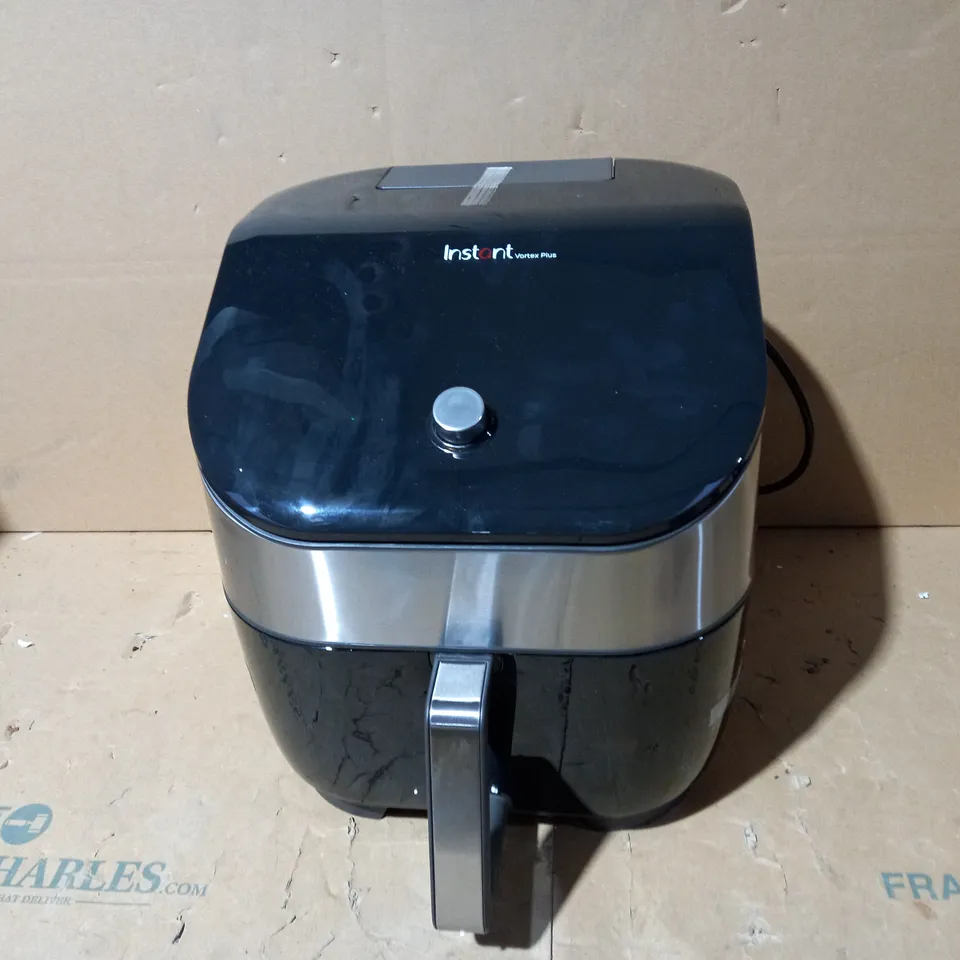 INSTANT VORTEX PLUS AIR FRYER