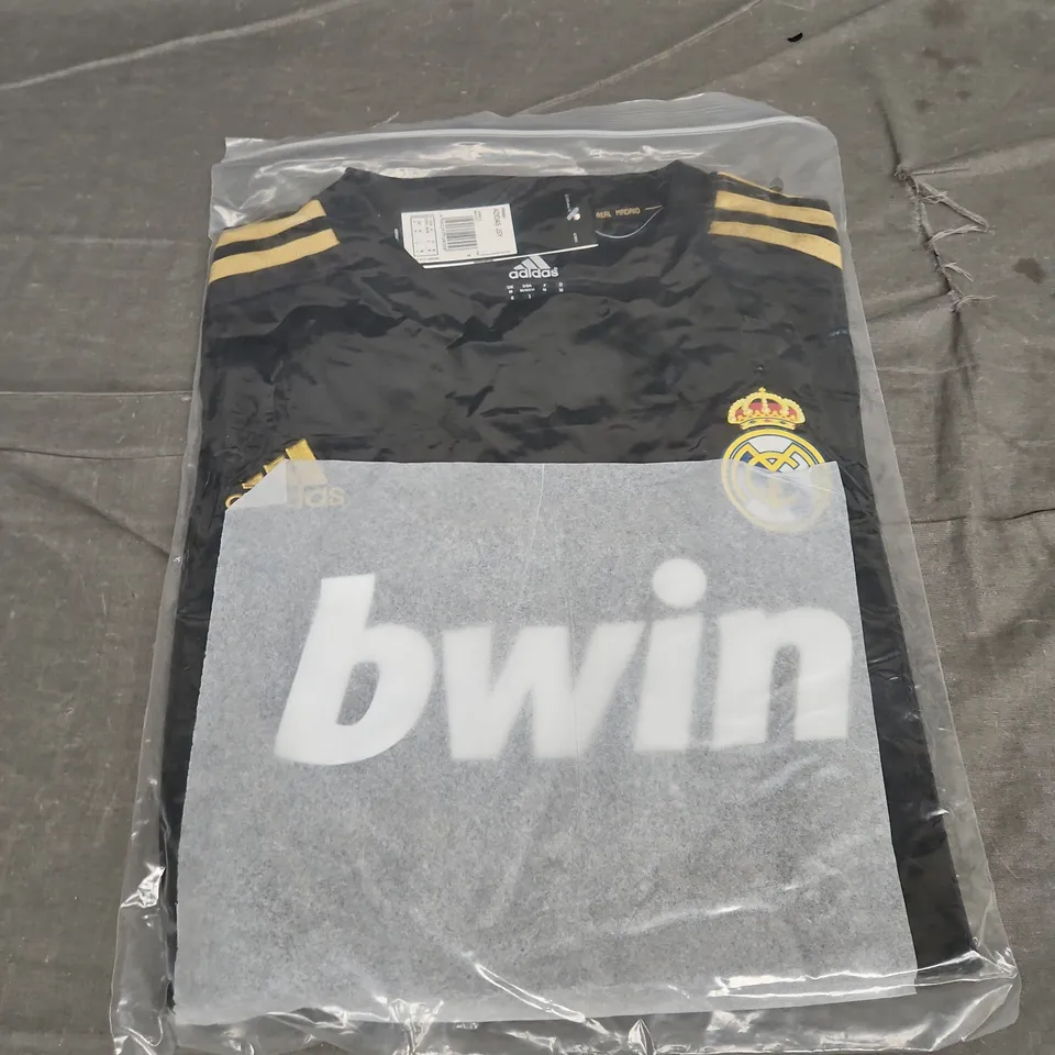 BAGGED REAL MADRID AWAY JERSEY RETRO - SIZE M