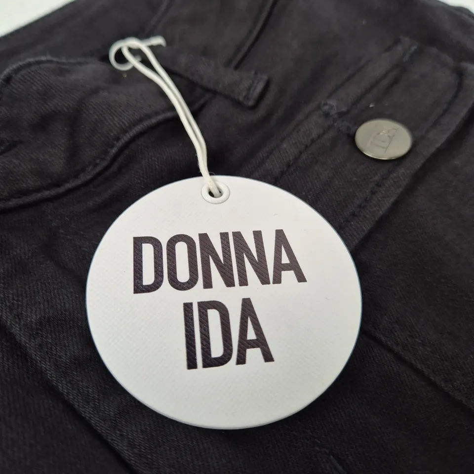 DONNA IDA WOMEN'S PATCH POCKET BOOTCUT JEANS – BLACK, UK 12 (US 31)