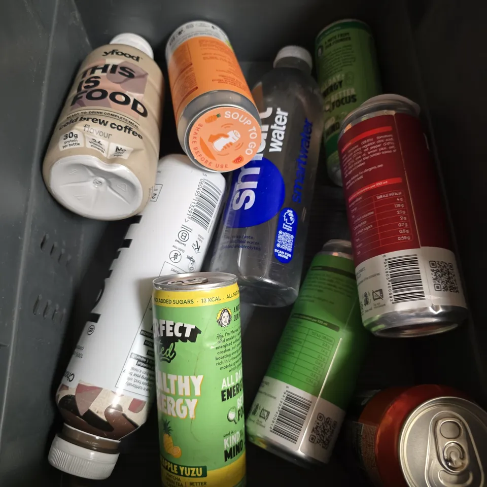 TOTE OF APPROXIMATELY 12 ASSORTED DRINKS ITEMS TO INCLUDE PEPSI MAX, CARRICK GLEN MINERAL WATER AND BOL SALTED CARAMEL POWER SHAKE