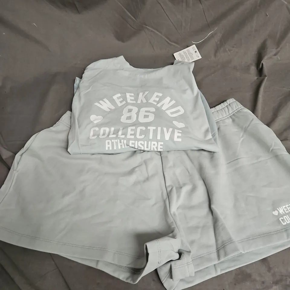 WEEKEND COLLECTIVE TSHIRT & SHORTS SET IN SAGE GREEN SIZE XL