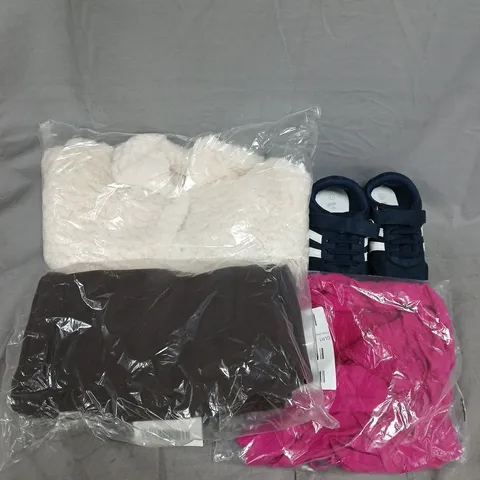 APPROXIMATELY 8 ASSORTED CLOTHING ITEMS IN VARIOUS COLOURS, SIZES, AND STYLES