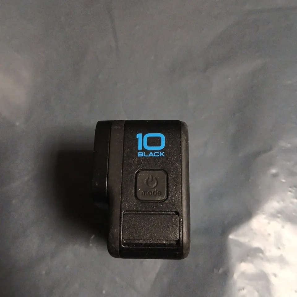 GOPRO 10 BLACK ACTION CAMERA