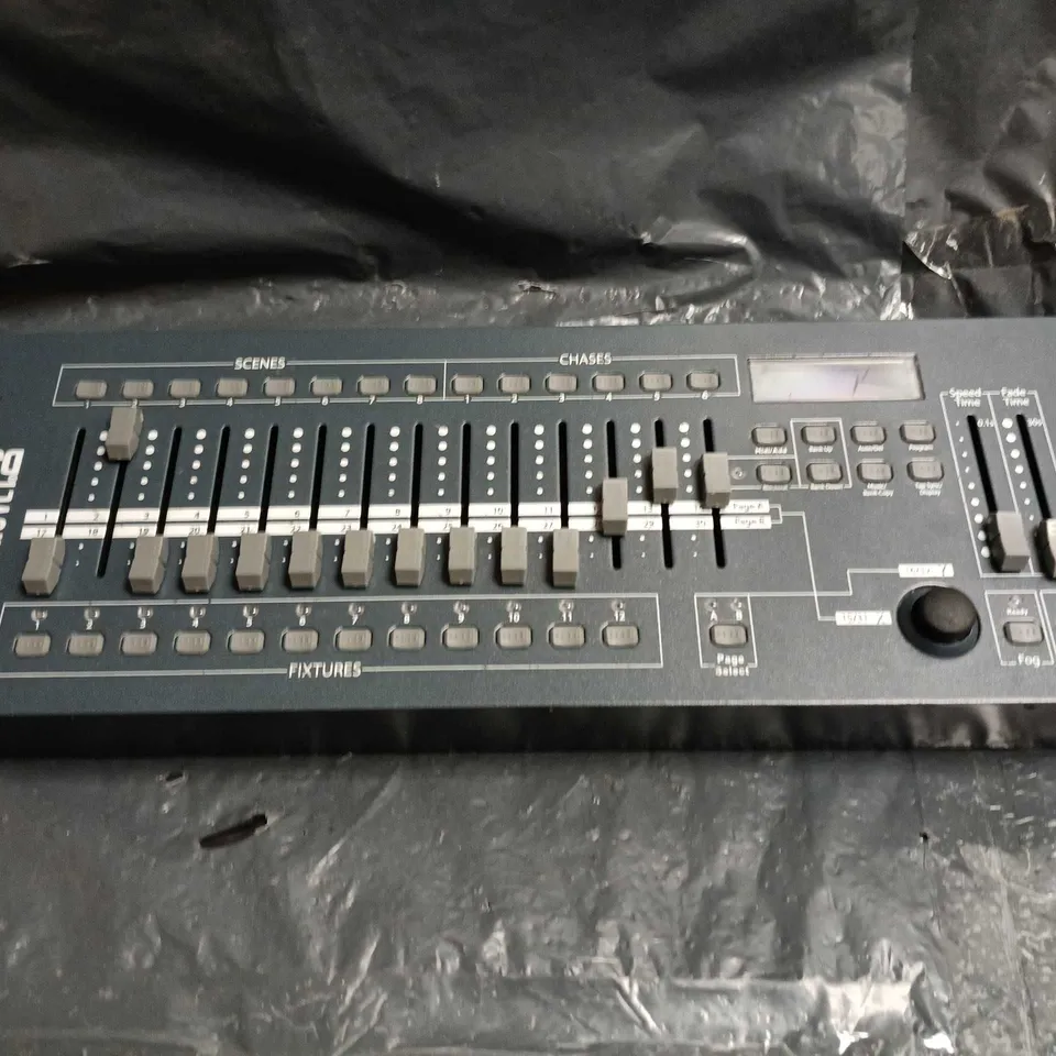 CHAUVET OBEY 70 DMX LIGHTING CONTROLLER