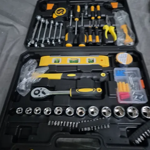 TOOL KIT SOCKET SET IN YELLOW/BLACK CASE WITH RATCHET – 1/4IN DRIVE 