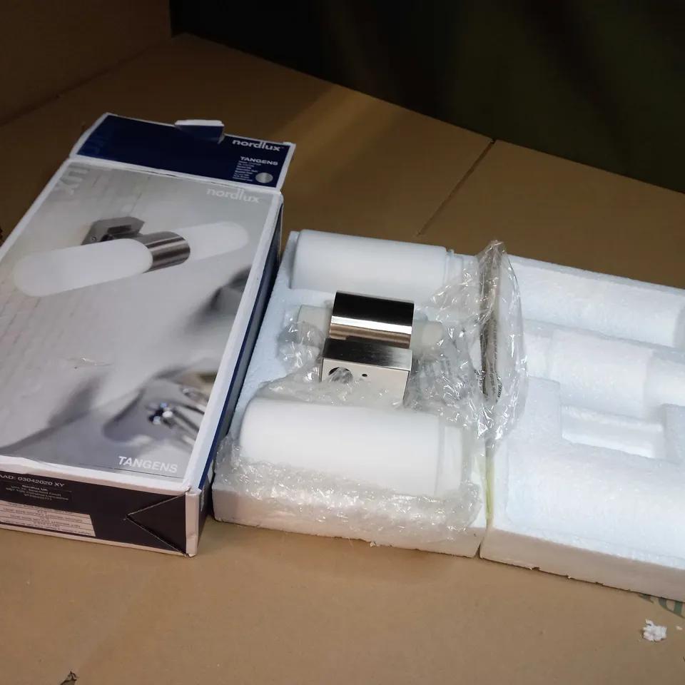 BOXED NORDLUX BATHROOM LIGHT