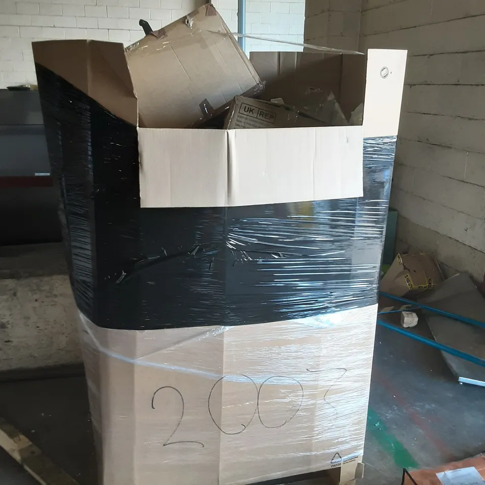 PALLET OF ASSORTED PRODUCTS INCLUDING GELATIN TOILET SEAT AND BIDET, COASTLINE LIVING HOME TEXTILE, CURTAIN POLES, DSEAP COAT HANGER, CHILDS PLAY SET WITH SLIDE
