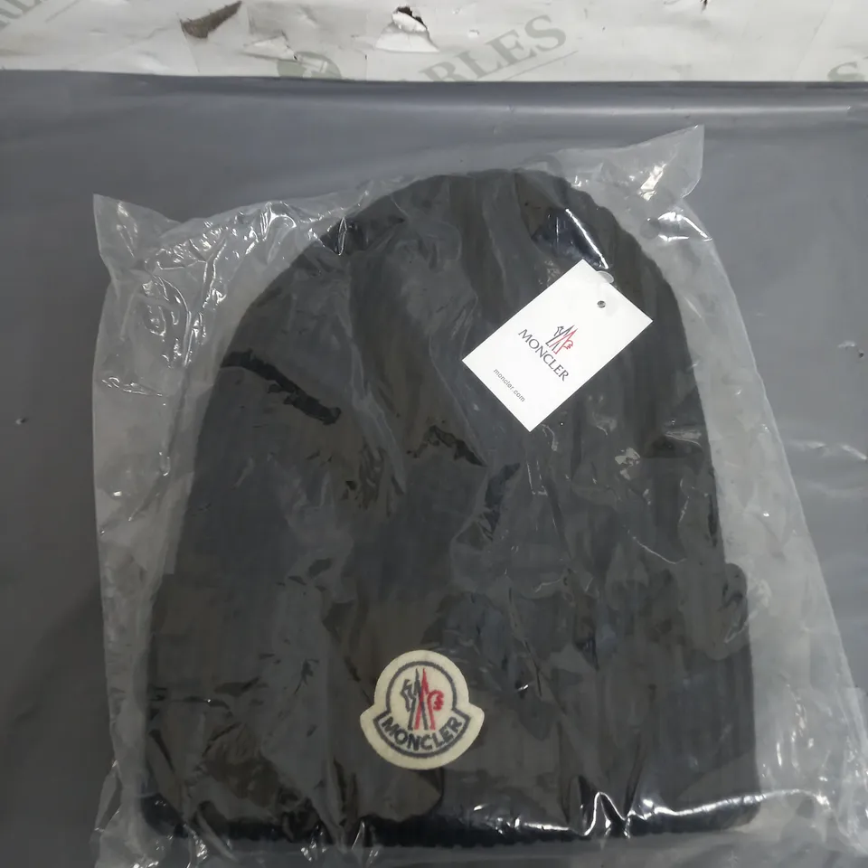 BAGGED MONCLER BEANIE HAT