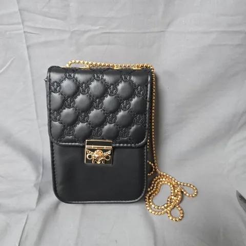 UNBRANDED BLACK QUILTED SHOULDER BAG WITH GOLD EFFECT CHAIN STRAP 
