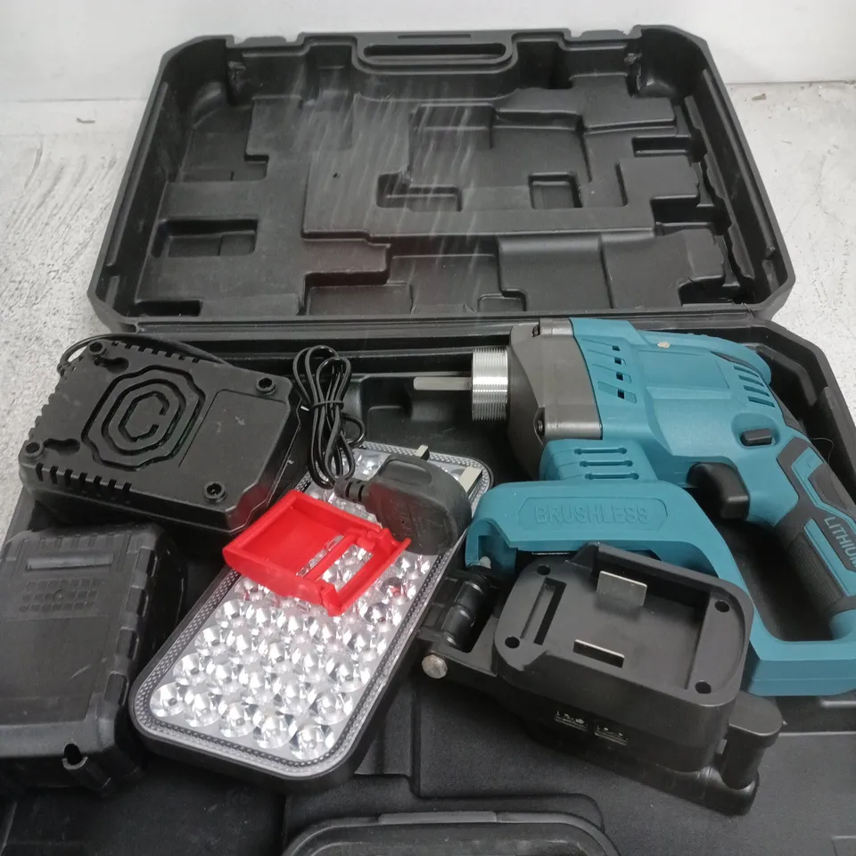 CORDLESS BRUSHLESS POWER DRILL KIT IN CASE